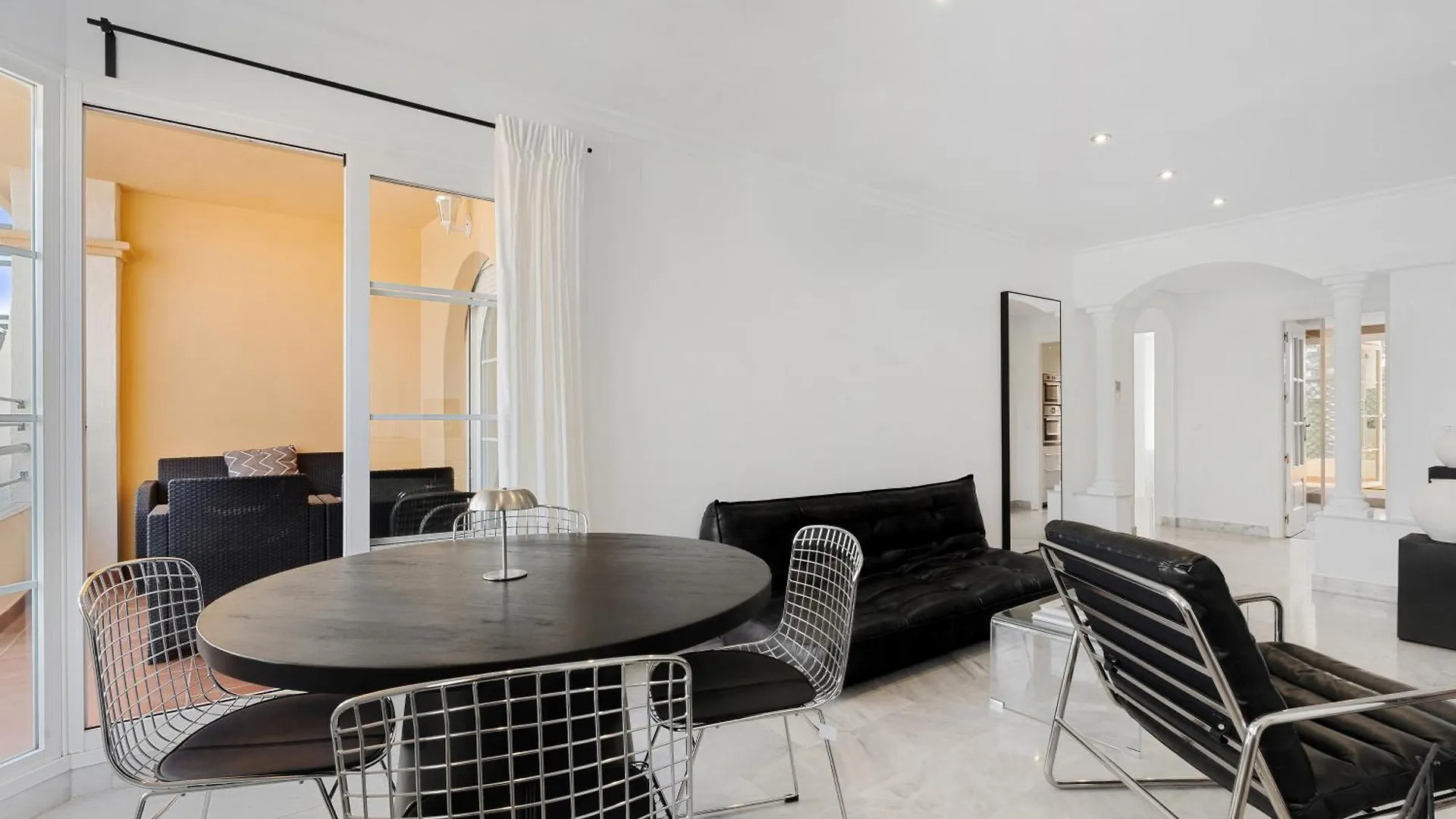 Unmatched Location, Breathtaking Views, Garage Apartment Marbella